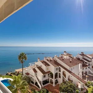 Piso Bonito En La Primera Linea De La Playa Con Vistas Al Mar En Apartamento Benalmádena